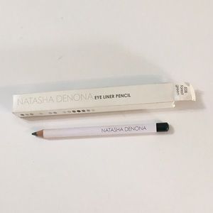 Natasha Denona eyeliner pencil E08 forest green